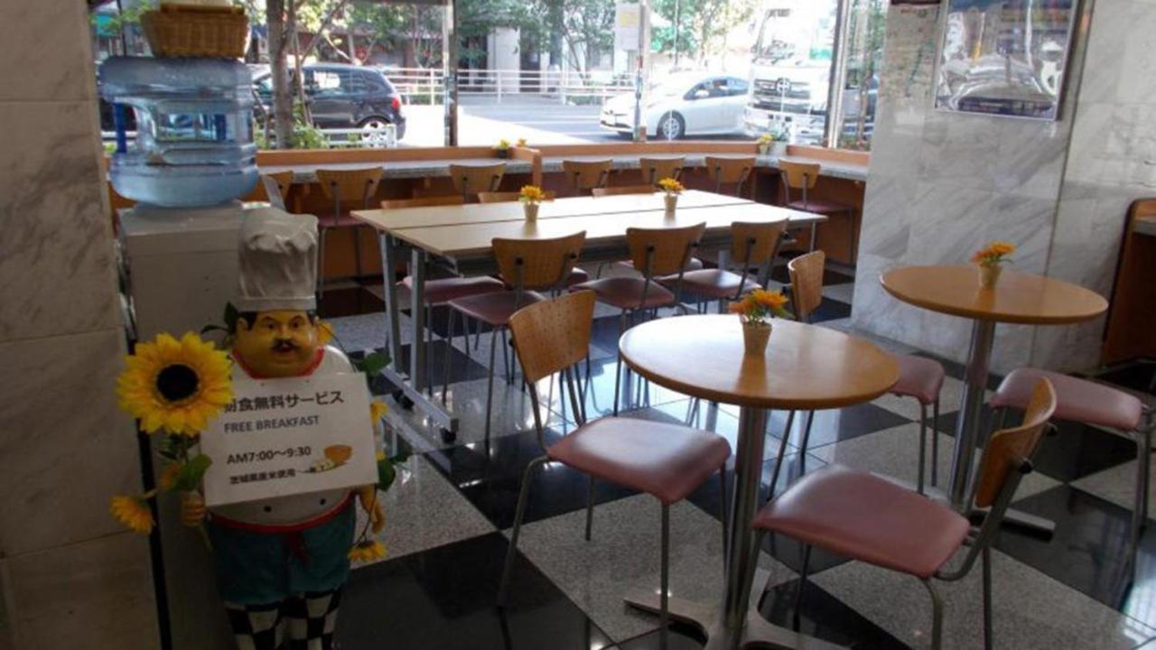 Toyoko Inn Tokyo Asakusa Senzoku Tsukuba Express — Photos 3